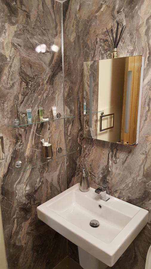 Star Inn Rooms 아데르시에 외부 사진