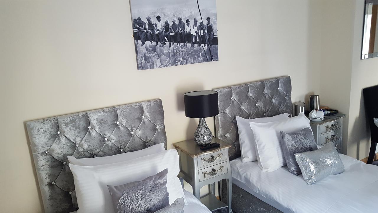 Star Inn Rooms 아데르시에 외부 사진